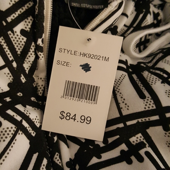 MEDIUM Sherpa Lined Zip-Up Hoodie - Picture 8 of 8